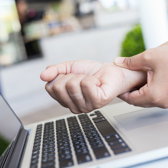 פגיעה בכף היד עקב תעסוקה