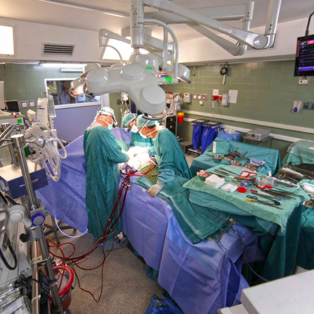 חדר ניתוח במרכז הרפואי "כרמל"