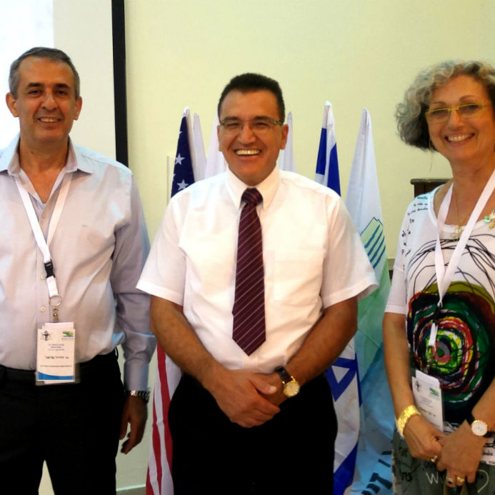 בכנס רוקחות, זוהיר פארג, דוקטור סלמאן זרקא מנהל המרכז הרפואי זיו, וגבי נפתלי