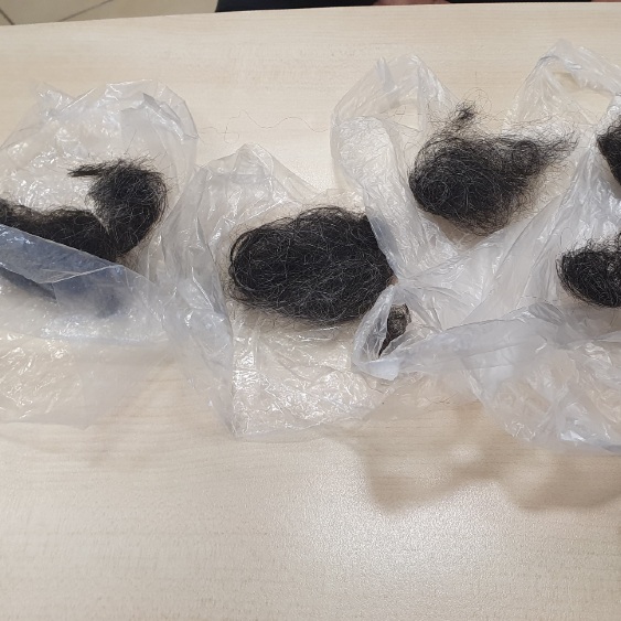 תמונת המחשה של קווצות שיער שנשרו