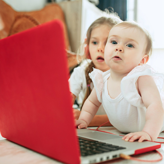 תינוקות ומסכים